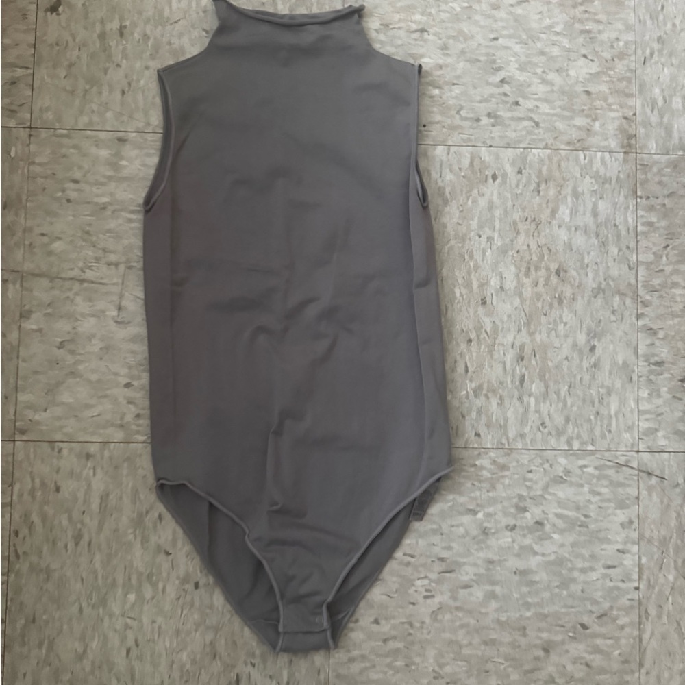 SKIMS Gray Sleeveless Mock turtle neck Bodysuit